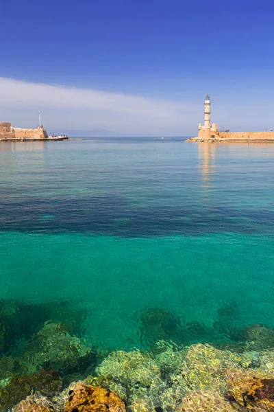 Architettura del vecchio porto veneziano di Chania a Creta — Foto Stock