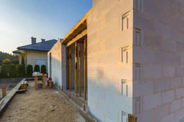 Bina yapım aşamasında 