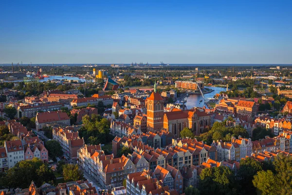 Aerial view of the old town in Gdansk at — Stock Photo, Image