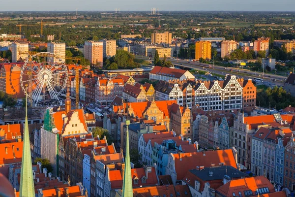 Aerial view of the old town in Gdansk at — Stock Photo, Image