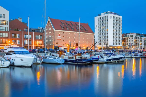 Summer scenery of Motlawa river and marina in Gdansk — Stock Photo, Image