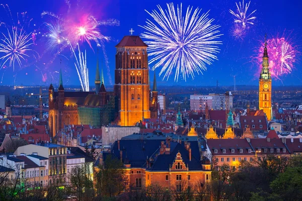 Nieuwe jaar vuurwerk in gdansk weergeven — Stockfoto