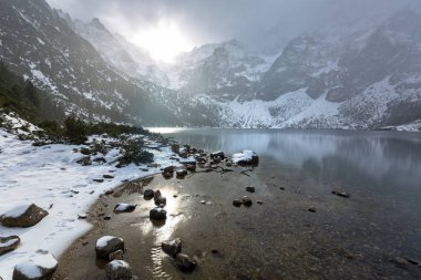 Güzel kış aylarında Tatra Dağları, Polonya