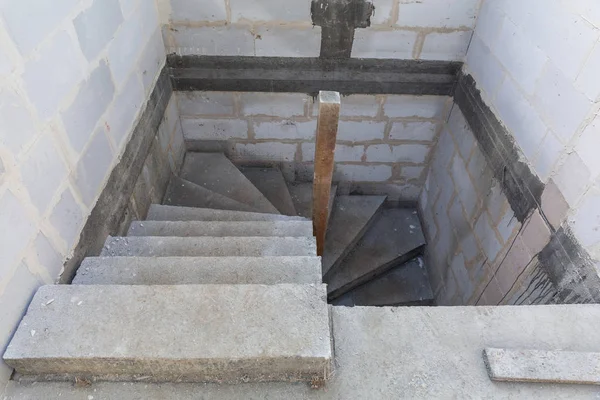 Betonkonstruktion der Treppe — Stockfoto