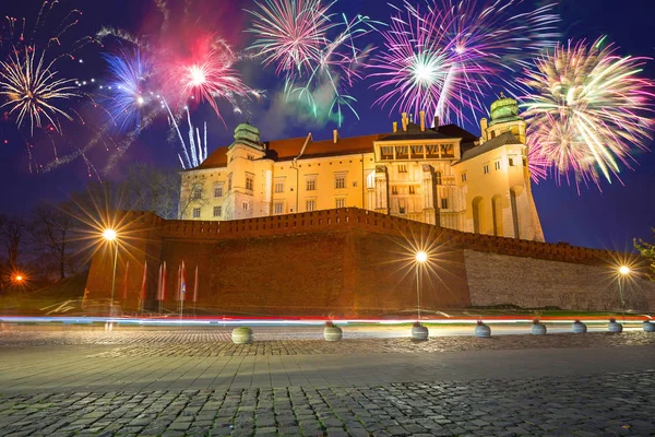 Exhibición Fuegos Artificiales Año Nuevo Cracovia Polonia — Foto de Stock