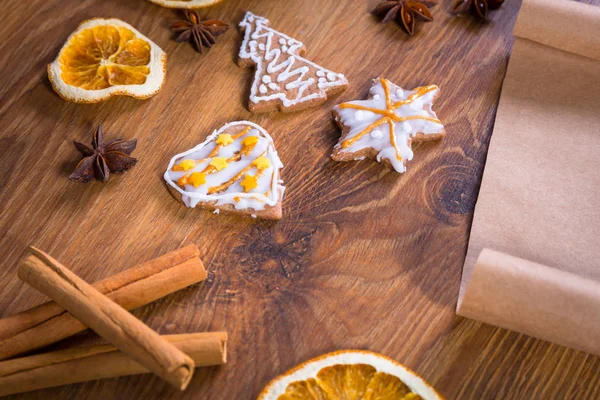 Biscotti Pan Zenzero Con Decorazioni Glassa Natale — Foto Stock