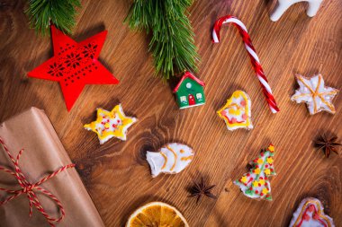 Üstten Görünüm Noel baharat ve dekorasyon ahşap tablo