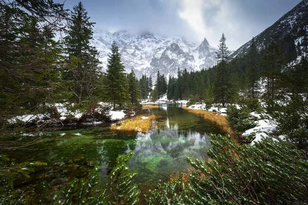 Vackra Tatrabergen Visa Fish Creek Polen — Stockfoto