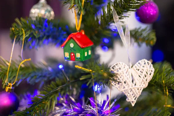Geschmückter Weihnachtsbaum Wohnzimmer — Stockfoto