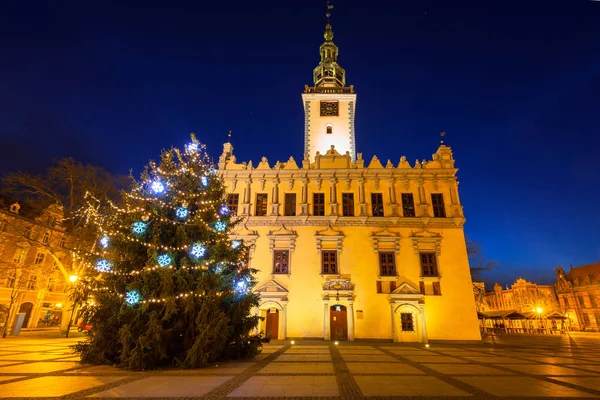 Πλατεία Παλιάς Πόλης Ιστορικό Δημαρχείο Στο Κέλμνο Νύχτα Πολωνία — Φωτογραφία Αρχείου