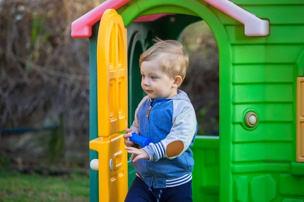 Pequeno Menino Playground — Fotografia de Stock