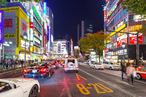 Tokyo, Japonya - 12 Kasım 2016: Shibuya dis trafik otomobillerde — Stok fotoğraf