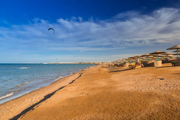 Sombrillas Playa Del Mar Rojo Hurghada Egipto — Foto de Stock