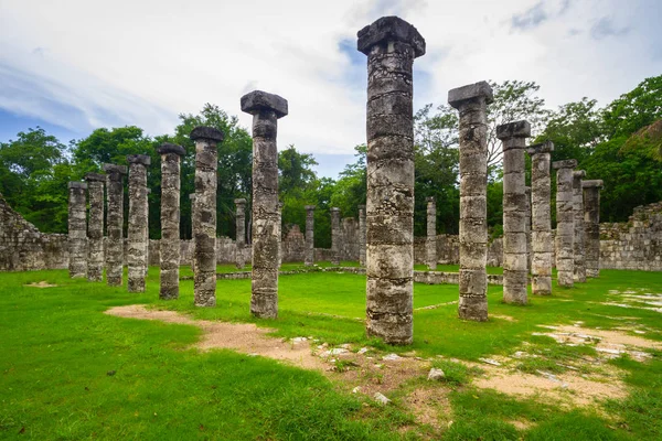 Columnas Los Mil Guerreros Chichén Itzá México — Foto de Stock