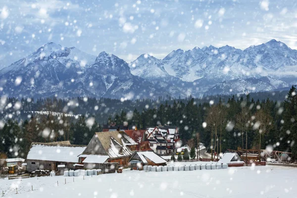 Karlı kış Tatra Dağları, Polonya