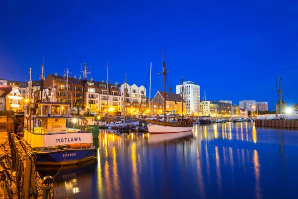 Gdansk Polonia Junio 2017 Marina Río Motlawa Gdansk Por Noche —  Fotos de Stock