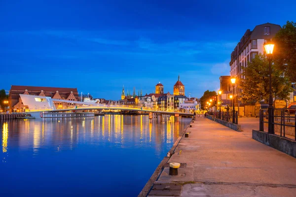 Ciudad Vieja Gdansk Pasarela Sobre Río Motlawa Atardecer Polonia — Foto de Stock