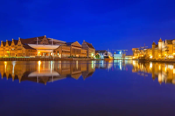 Arquitetura Cidade Velha Gdansk Sobre Rio Motlawa Entardecer Polônia — Fotografia de Stock