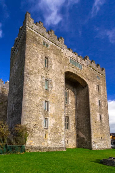 勃城堡在爱尔兰有限公司克莱尔 — 图库照片