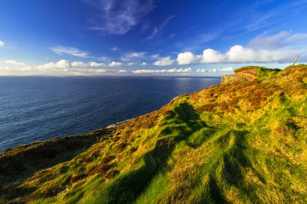 Скалы Ирландии Солнечный День Clare — стоковое фото