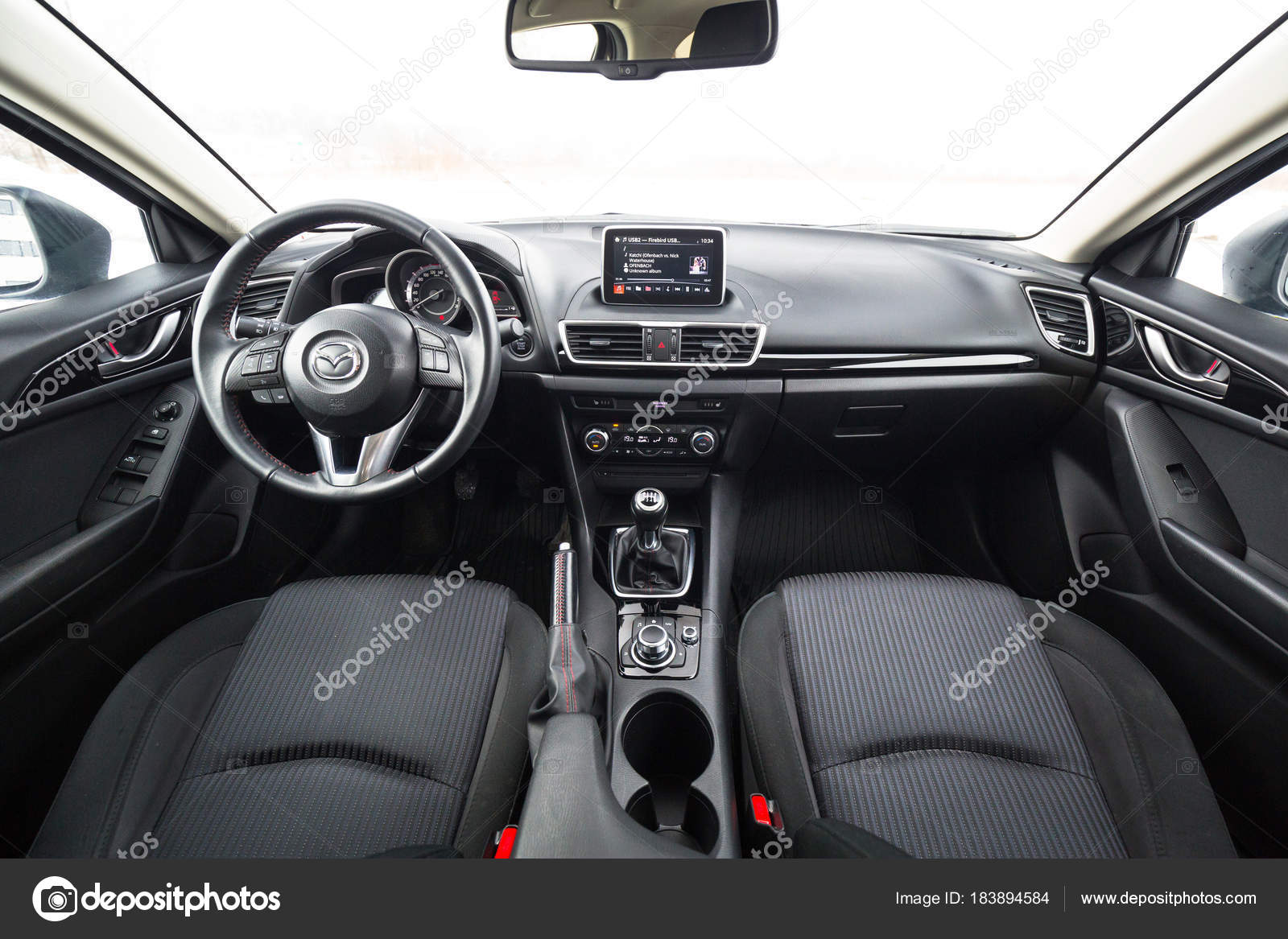 Polen Februar 2018 Schwarzer Innenraum Des Mazda Winter