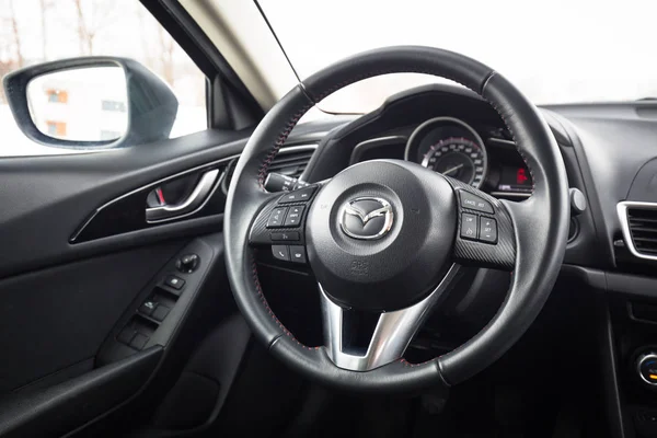 Polonia Febrero 2018 Interior Negro Mazda Capturado Invierno Mazda Coche —  Fotos de Stock