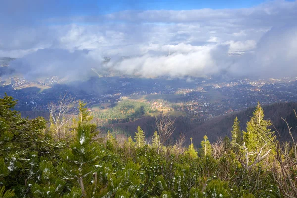 Vista aérea de la ciudad de Zakopane desde el pico Sarnia Skala, Polonia —  Fotos de Stock