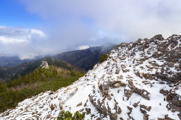Tatra Dağları Nda Sarnia Skala Zirvesinde Kış Polonya — Stok fotoğraf