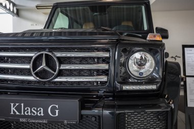 Gdansk, Polonya - 13 Şubat 2018: Gdansk, Polonya'nın yeni Mercedes G sınıf Suv araç edilmesidir. Mercedes-Benz Stuttgart'ta bulunan Alman lüks otomobil üreticisi olduğunu.