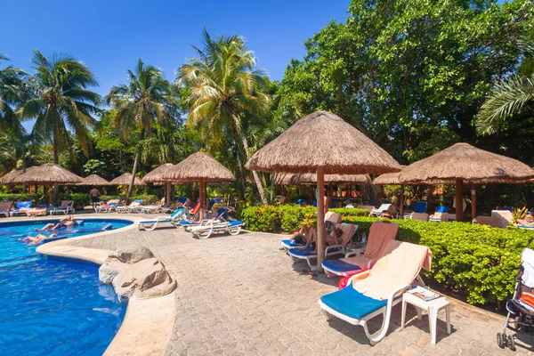 Playa Del Carmen Mexico July 2011 Scenery Luxury Swimming Pool — Stock Photo, Image