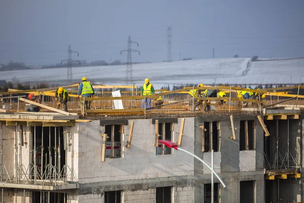 Pruszcz Gdanski Polonia Febrero 2018 Constructores Que Trabajan Construcción Zona —  Fotos de Stock