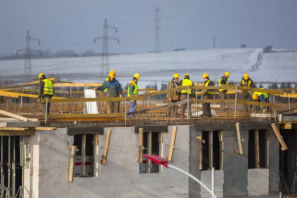 Pruszcz Gdanski Polonia Febrero 2018 Constructores Que Trabajan Construcción Zona —  Fotos de Stock