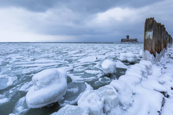 グディニャ ポーランドのバルト海の冷凍の海岸線 — ストック写真