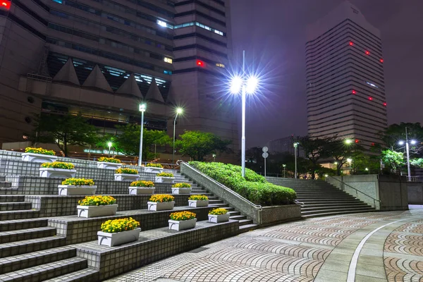 横浜市 2016年11月6日 夜の横浜市の建築 横浜市は日本で2番目に人口が多く人口の多い都市です — ストック写真