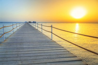 Red Sea, Hurghada, Mısır iskele güneş doğarken