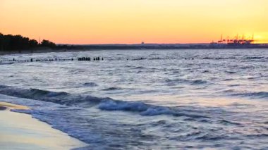 Gdansk, Polonya Baltık Denizi üzerinden günbatımı