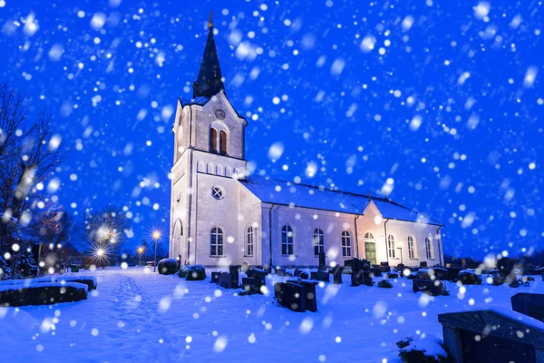 Teleborg κάστρο στην Χιονισμένη νύχτα Vaxjo, Σουηδία — Φωτογραφία Αρχείου