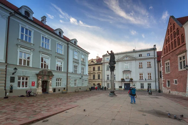 夕暮れ時 ポーランドのクラクフの旧市街のクラクフ ポーランド 2017 アーキテクチャです クラクフは第 位とポーランドで最古の都市の一つ — ストック写真