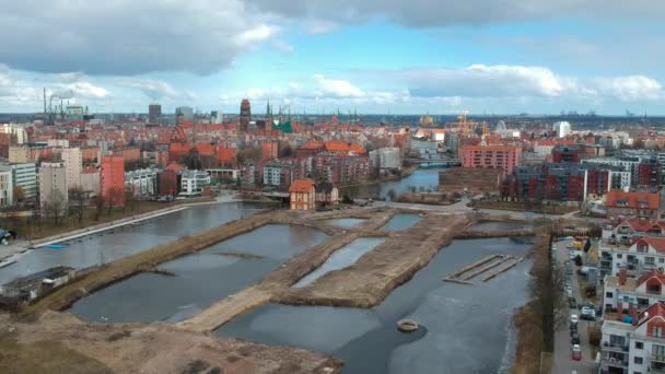 Vista aérea del casco antiguo de Gdansk — Vídeos de Stock