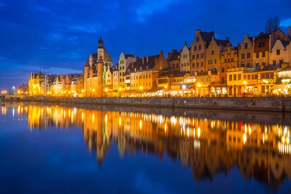 Oude Stad Van Gdansk Weerspiegeld Motlawa Rivier Schemering Polen — Stockfoto