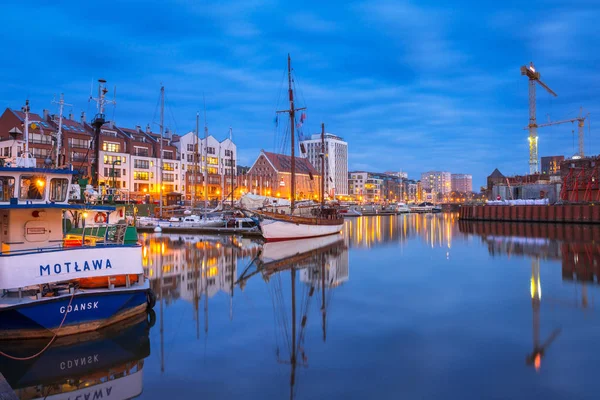 Gdansk Polonia Abril 2018 Marina Río Motlawa Gdansk Por Noche — Foto de Stock