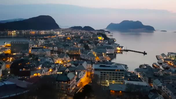 Prachtige Alesund Stad Noorwegen Schemering — Stockvideo