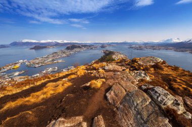 Sukkertoppen Hill (Sugar Loaf üst Batı Norveç şeridinin güzel sahne)