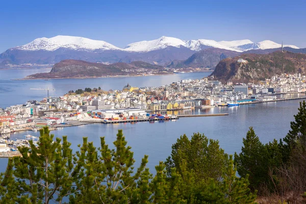 Hermosa Ciudad Alesund Costa Noruega — Foto de Stock