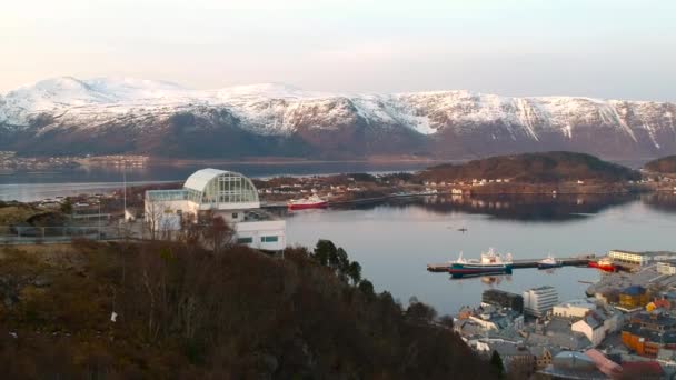 Norveç Güzel Alesund Şehir Şafak — Stok video