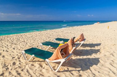 Karayip Denizi Playa del Carmen, Meksika kumsalda