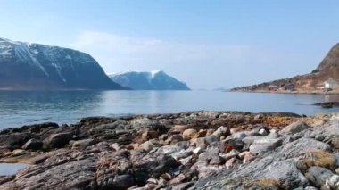 Norveç 'te fiyortlu batı kıyı şeridinin güzel manzarası