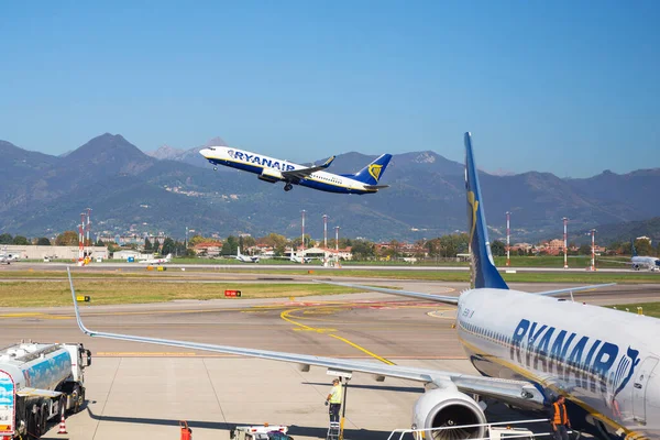 Bergame Italie Octobre 2019 Avion Ryanair Décolle Aéroport Bergame Italie — Photo