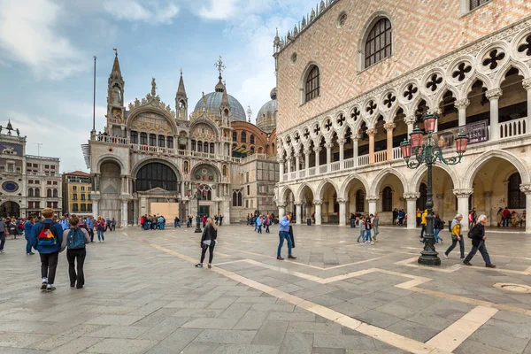 Venecia Italia Octubre 2019 Increíble Arquitectura Del Palacio Ducal Plaza —  Fotos de Stock