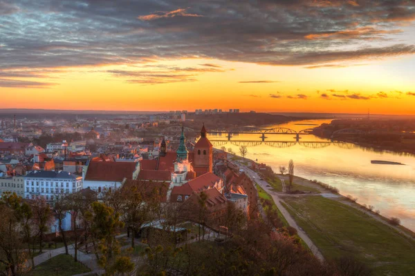 Gamla Stan Grudziadz Och Floden Vistula Vid Solnedgången Kuyaviär Pommerska — Stockfoto